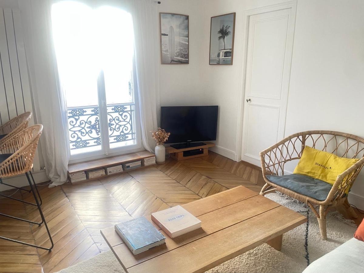 Au Pied De Montmartre Apartment Paris Bagian luar foto
